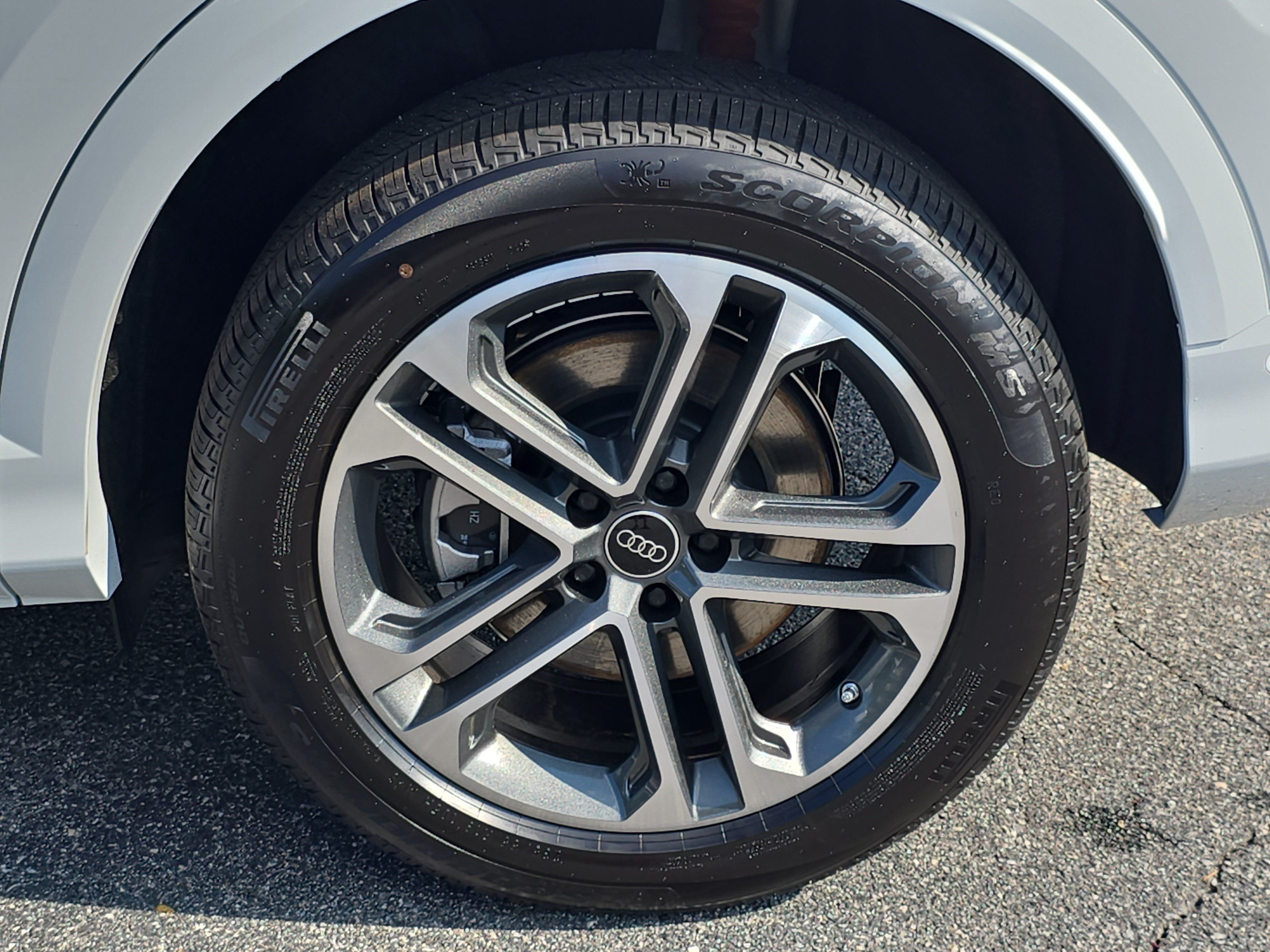 New 2026 Audi Q5 Premium Plus AWD/4WD image 33
