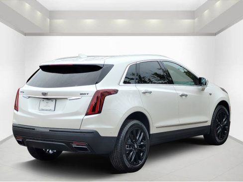 New 2025 Cadillac XT5 Premium Luxury w/ LPO, ONYX Package image 4