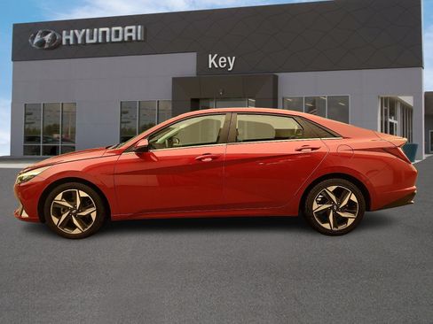 Certified 2023 Hyundai Elantra Limited w/ Cargo Package FWD image 6