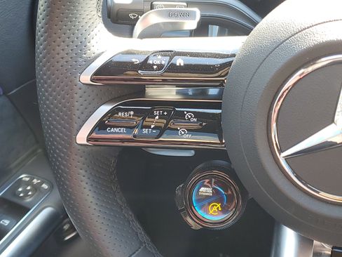 Used 2025 Mercedes-Benz GLA 35 AMG 4MATIC image 12