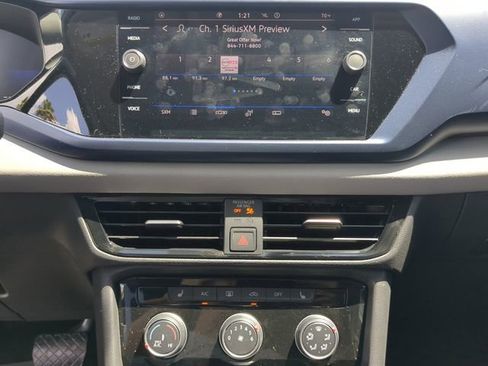 Certified 2023 Volkswagen Taos SE w/ Black Wheel Package image 20