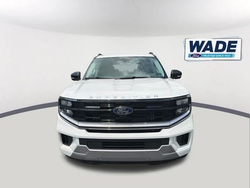 New 2026 Ford Expedition Platinum w/ Driver's Package AWD/4WD image 2