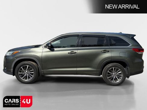 Used 2017 Toyota Highlander XLE FWD image 4