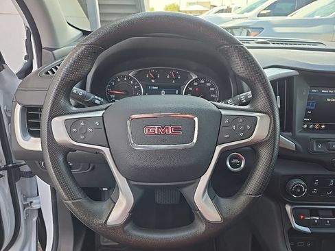 Used 2024 GMC Terrain SLE FWD image 14