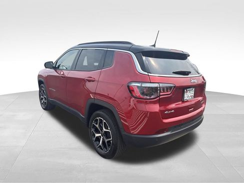 Used 2025 Jeep Compass Limited AWD/4WD image 6