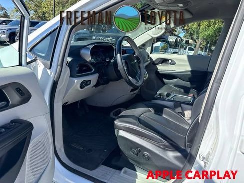 Used 2019 Chrysler Pacifica Limited FWD image 7