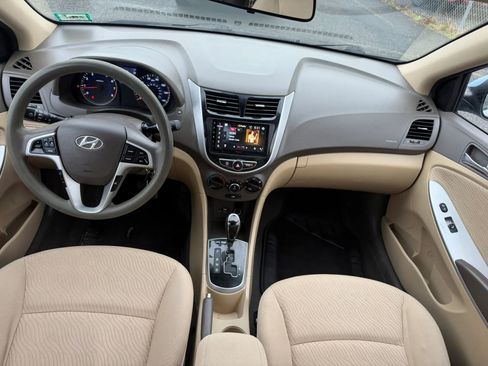 Used 2014 Hyundai Accent GLS w/ Option Group 2 FWD image 31