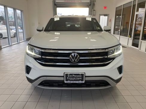 Certified 2023 Volkswagen Atlas Cross Sport SE w/ Black Wheel Package image 6