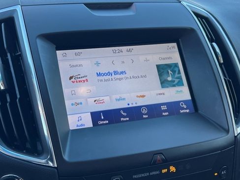 Used 2020 Ford Edge Titanium w/ Equipment Group 301A image 19