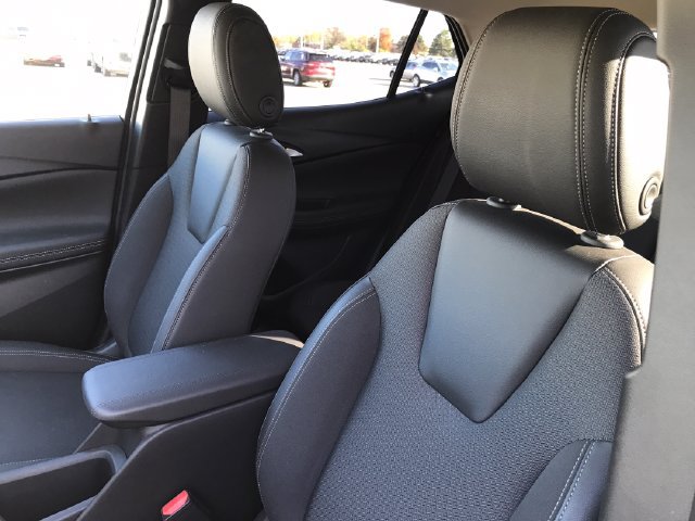 Used 2025 Buick Encore GX Preferred FWD image 4