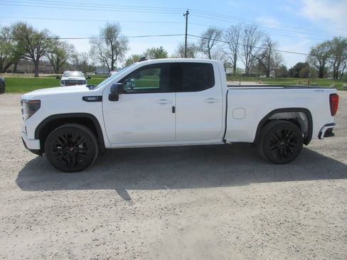 New 2026 GMC Sierra 1500 Elevation image 9