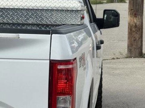Used 2017 Ford F150 XL w/ Equipment Group 101A Mid AWD/4WD image 17