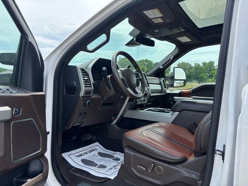 Used 2019 Ford F350 King Ranch w/ King Ranch Ultimate Package AWD/4WD image 22