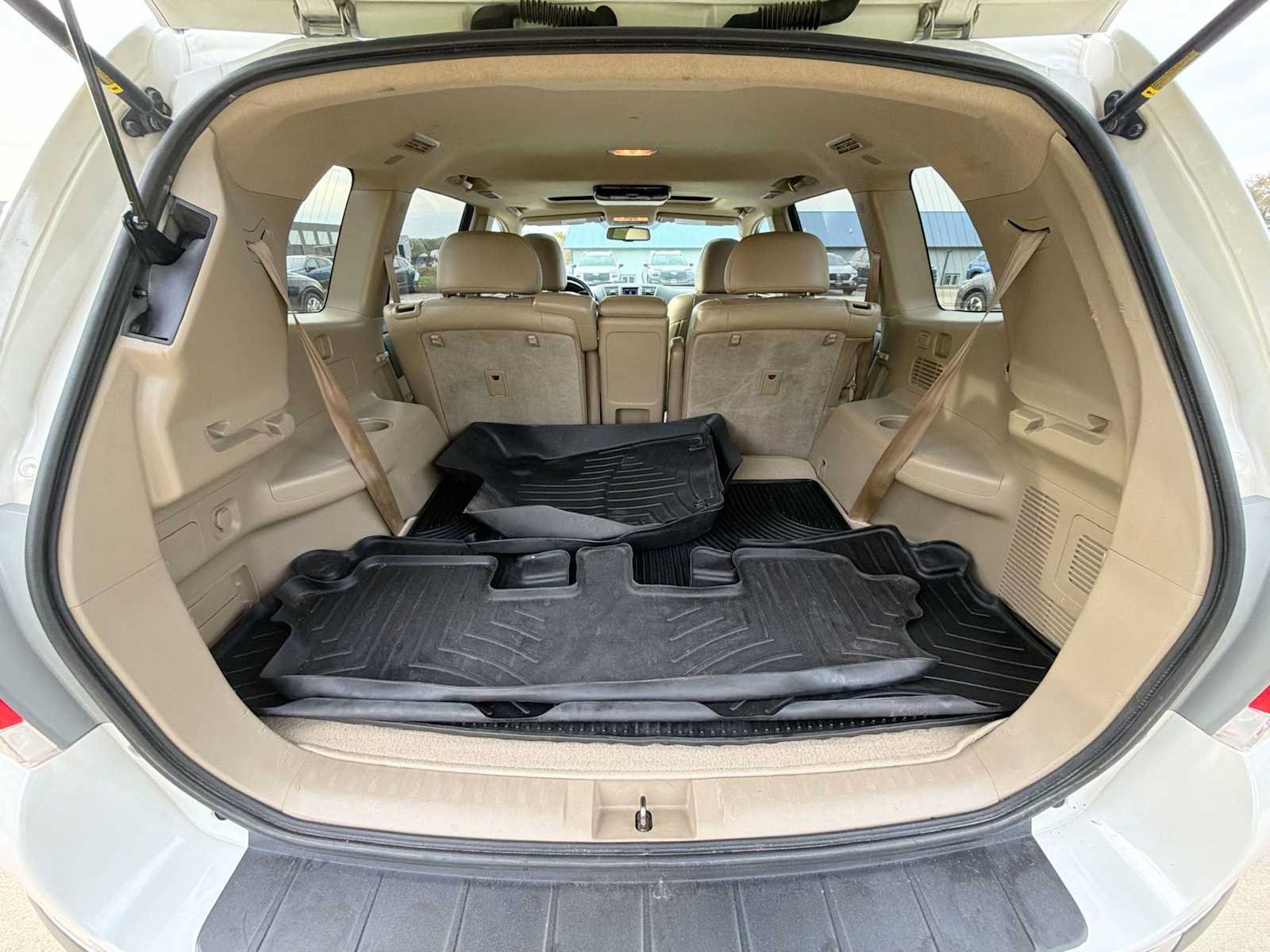 Used 2013 Toyota Highlander Limited AWD/4WD image 28