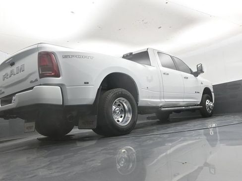 Used 2026 RAM 3500 Laramie w/ Max Tow Package AWD/4WD image 41