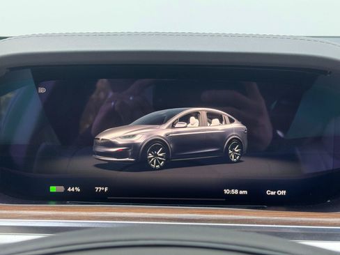 Used 2022 Tesla Model X AWD/4WD image 16