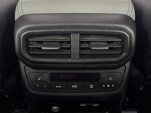Certified 2023 Honda Pilot Elite image 27