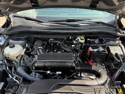 Used 2023 Ford Escape Active image 9