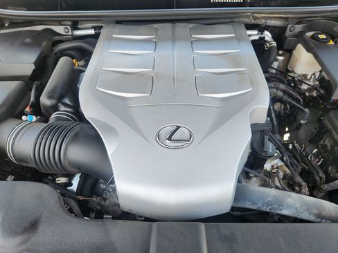 Used 2023 Lexus GX 460 Luxury w/ Sport Design Package AWD/4WD image 33