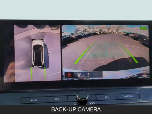 Certified 2025 Nissan Rogue SL w/ Tech Package image 18