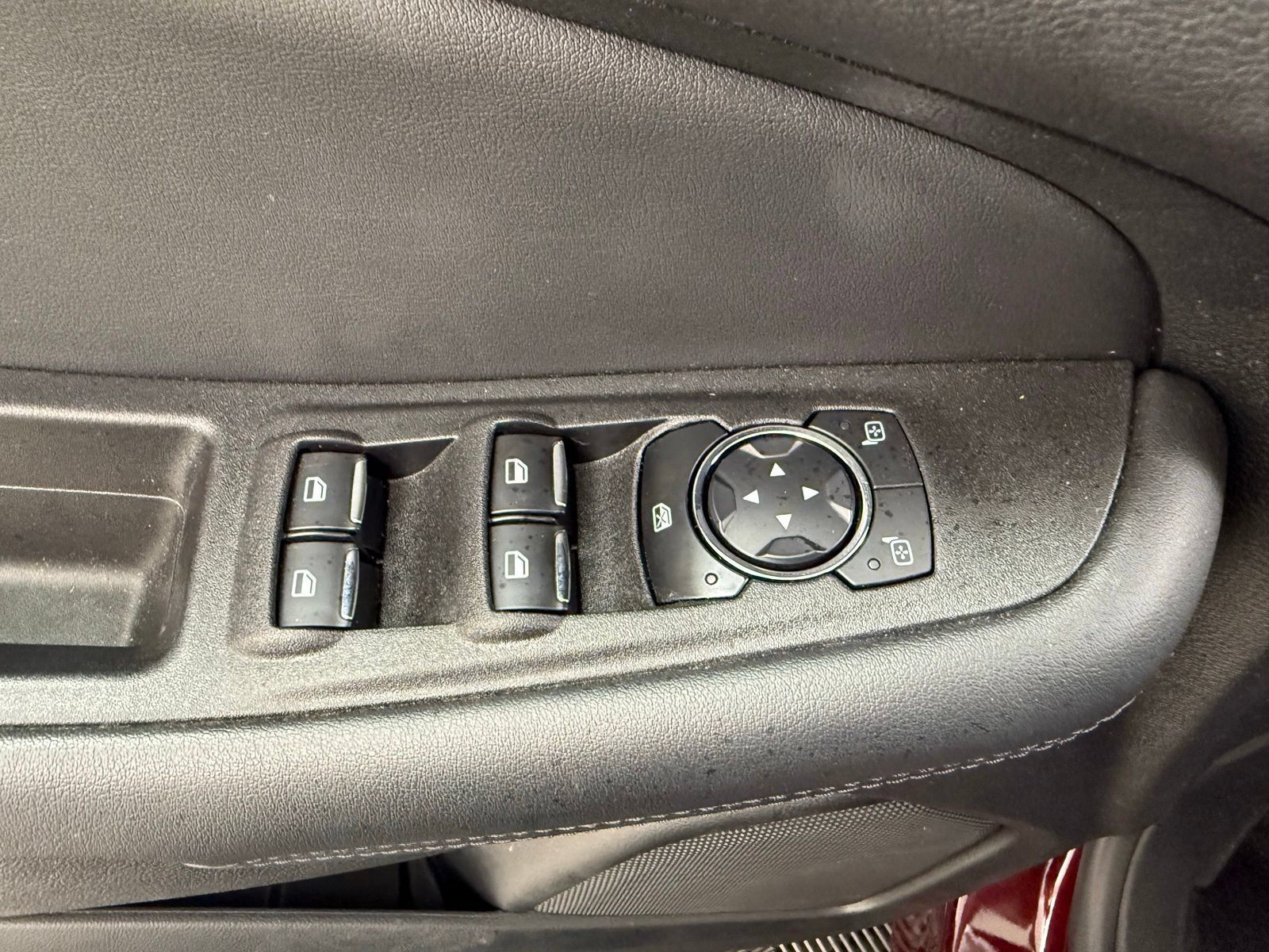 Used 2024 Ford Edge SEL w/ Convenience Package AWD/4WD image 15