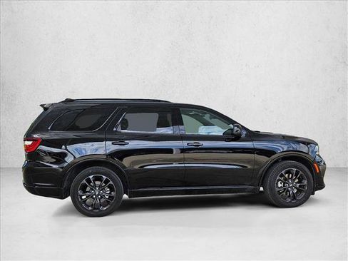 Used 2024 Dodge Durango SXT w/ SXT Blacktop Group RWD image 2