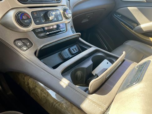 Used 2017 GMC Yukon XL Denali w/ Open Road Package image 23