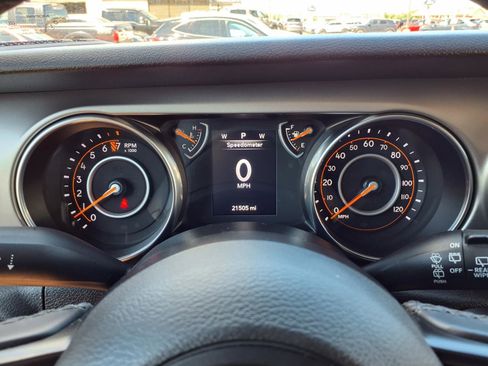 Used 2020 Jeep Wrangler Sport AWD/4WD image 15