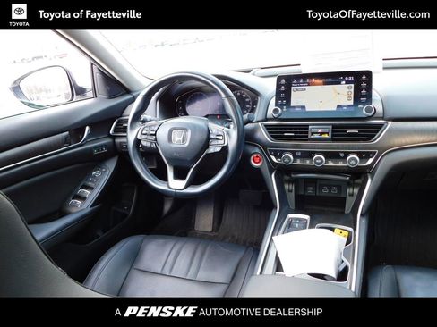 Used 2021 Honda Accord Touring image 7