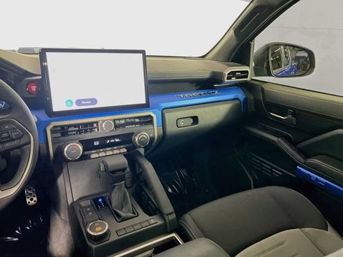 Used 2025 Toyota Tacoma TRD Sport RWD image 18