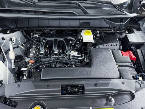 Certified 2025 Nissan Pathfinder SL AWD/4WD image 40