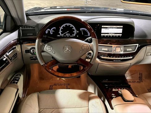 Used 2010 Mercedes-Benz S 550 S 550 image 6