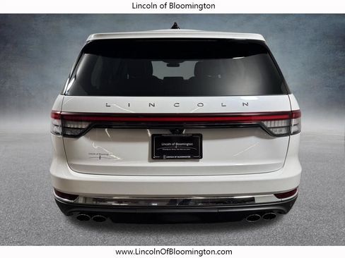 Certified 2025 Lincoln Aviator Reserve w/ Illumination Package AWD/4WD image 7