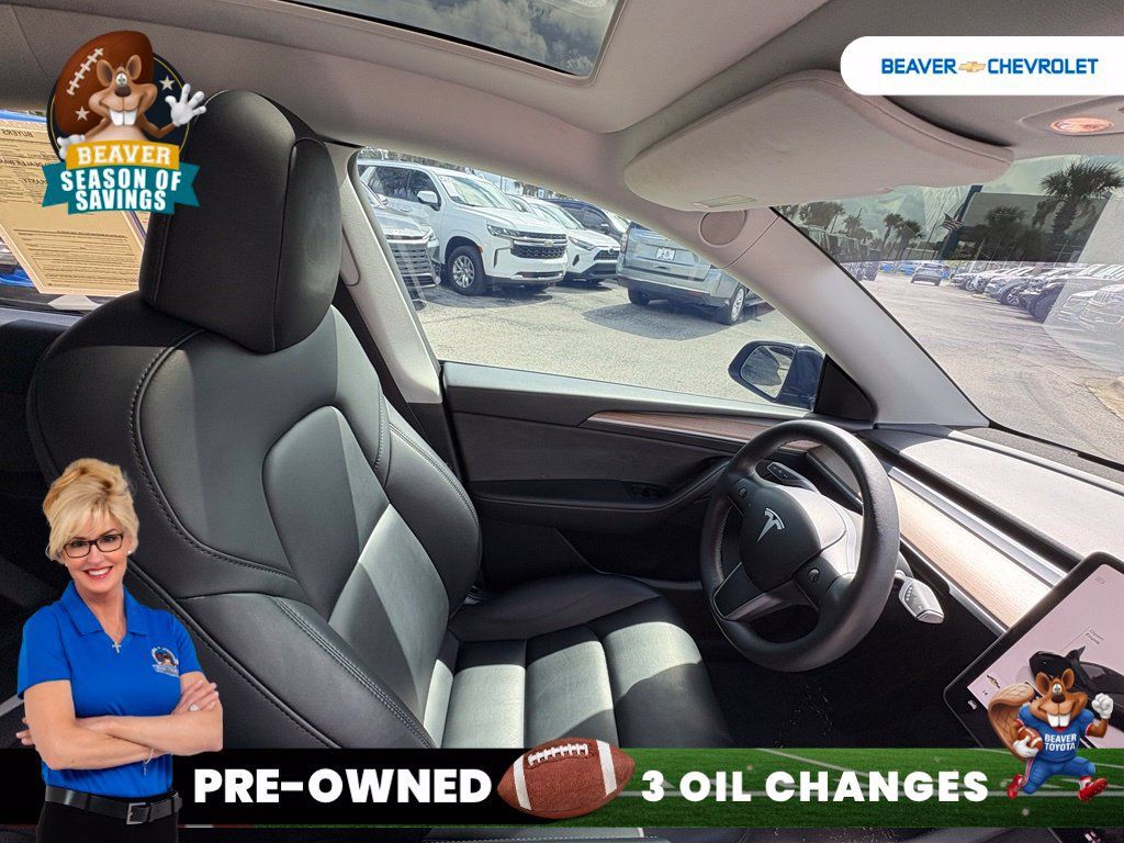 Used 2025 Tesla Model Y Long Range RWD image 28