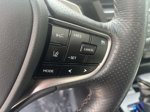 Used 2022 Lexus ES 300h F Sport image 17