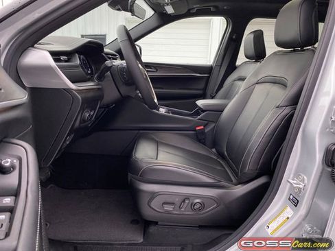 New 2025 Jeep Grand Cherokee Limited image 26