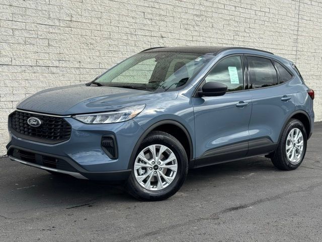 New 2026 Ford Escape Active w/ Cold Weather Package AWD/4WD image 2