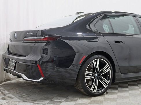 Used 2023 BMW i7 xDrive60 w/ Executive Package 2 image 11