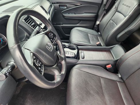 Certified 2022 Honda Pilot Black Edition image 12