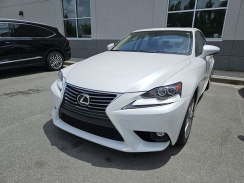 Used 2016 Lexus IS 300 AWD image 2