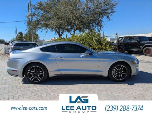 Used 2020 Ford Mustang Premium image 2