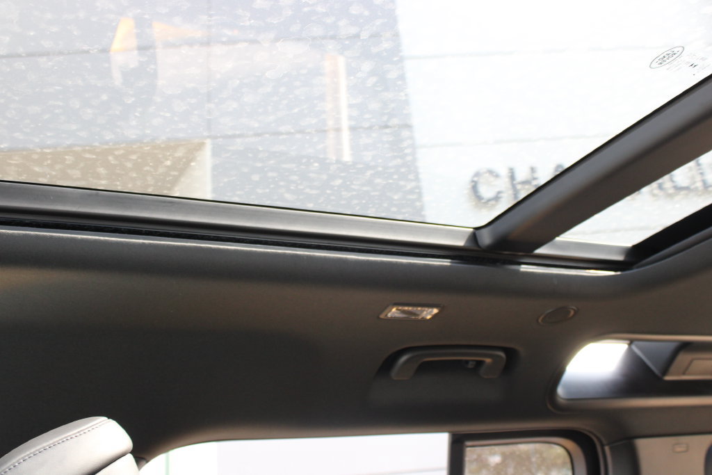 New 2026 Land Rover Defender 110 S AWD/4WD image 22