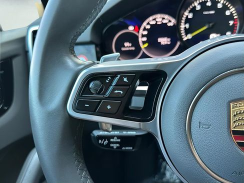 Used 2022 Porsche Cayenne E-Hybrid Coupe image 62