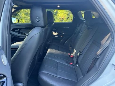 Used 2024 Land Rover Range Rover Evoque Dynamic SE AWD/4WD image 13