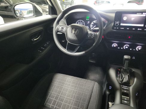 Certified 2025 Honda HR-V LX image 12