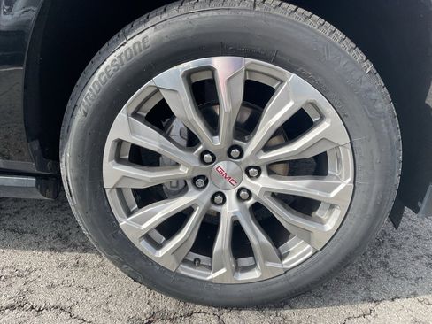 Used 2022 GMC Yukon Denali image 33