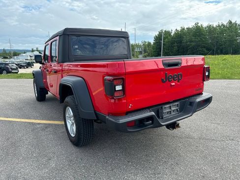 Used 2020 Jeep Gladiator Sport w/ Quick Order Package 24S AWD/4WD image 3