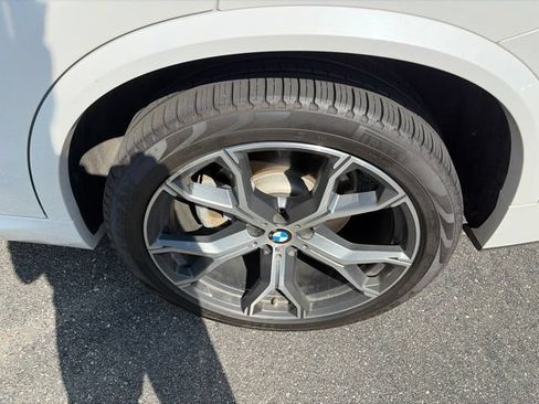 Used 2020 BMW X5 xDrive40i w/ M Sport Package AWD/4WD image 13