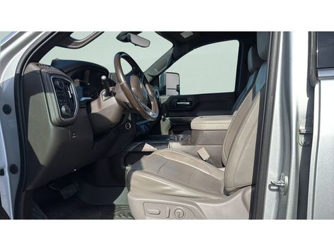 Used 2020 Chevrolet Silverado 2500 LTZ w/ LTZ Premium Package AWD/4WD image 10
