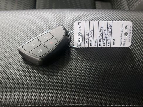 Used 2025 Chevrolet Equinox LT image 26